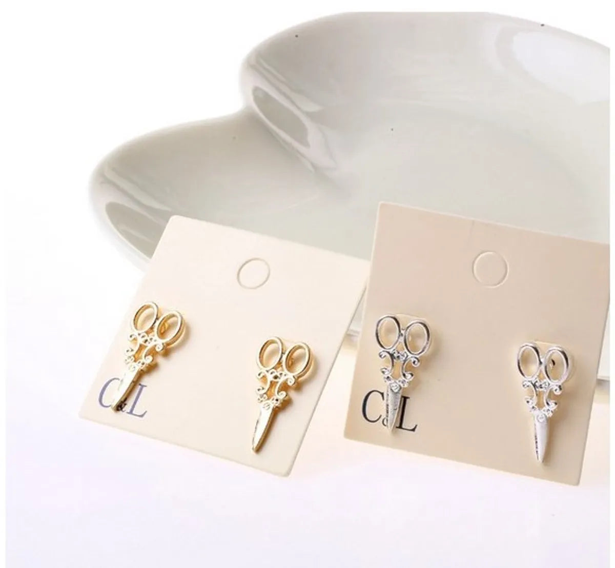 Elegant Gemstone Earrings-Simple Fashion Clipper Scissors Shaped Alloy Ear Studs