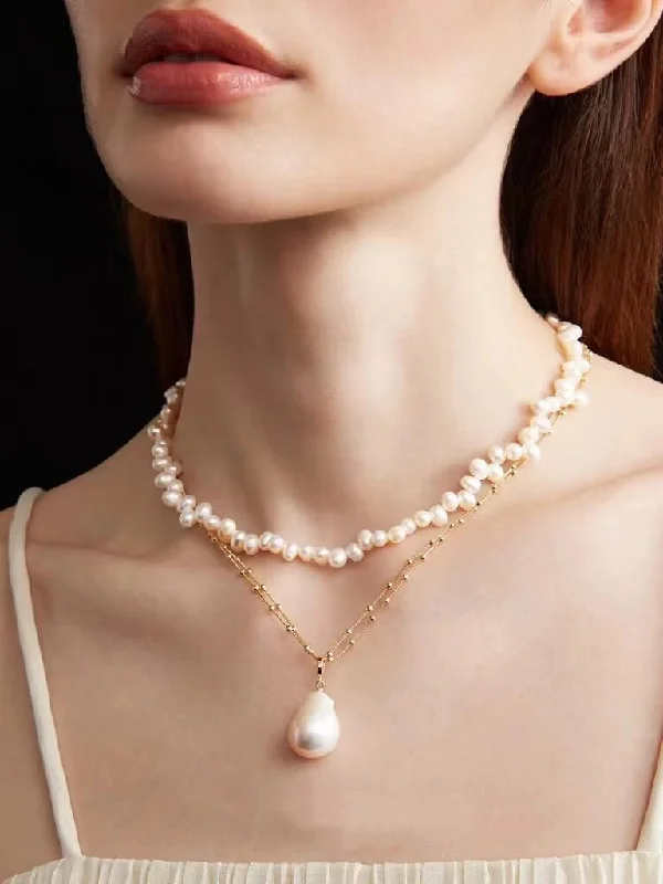 Minimalist Gold Necklace-Double-Layer Chain Single Baroque Pearl Pendant Necklace