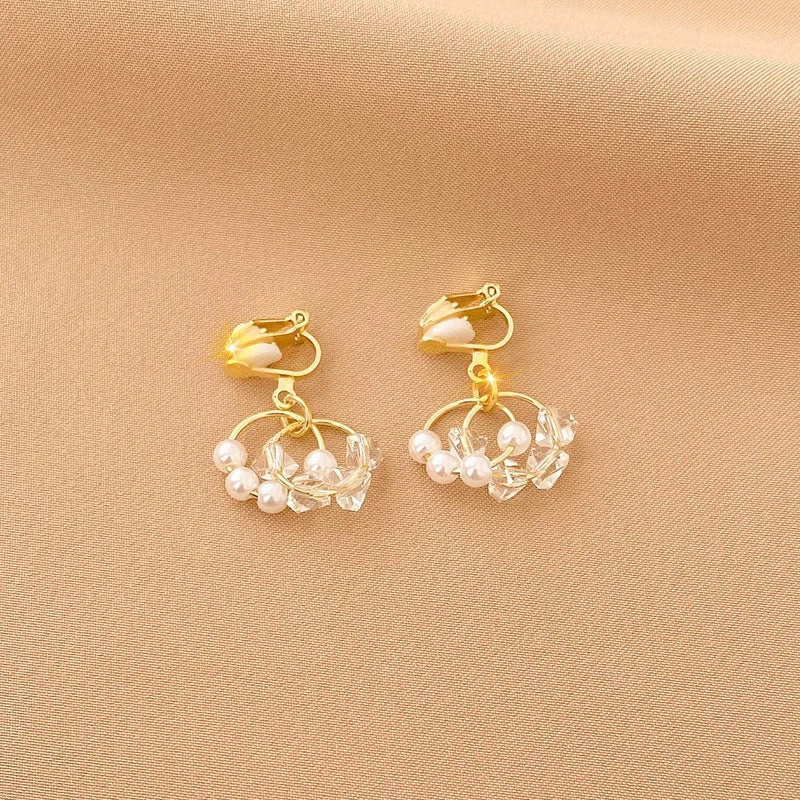 7# Pearl Rhinestone Ear Clip