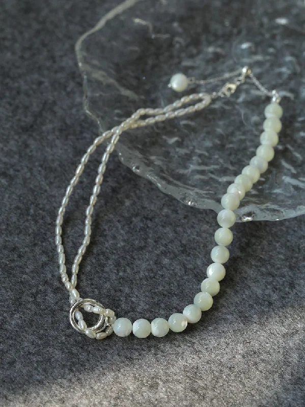 Trendy Choker Necklace-Millet Pearl and White Mother-of-Pearl Beaded Choker Necklace