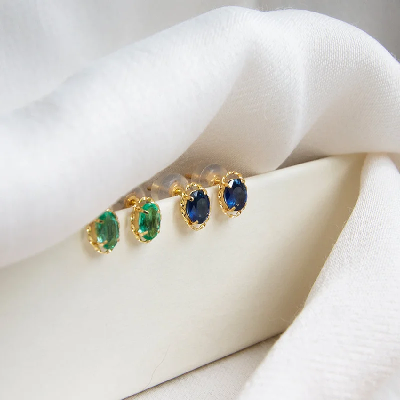 Cute Stud Earrings for Weddings-Oval Blue Sapphire 18k Gold Studs