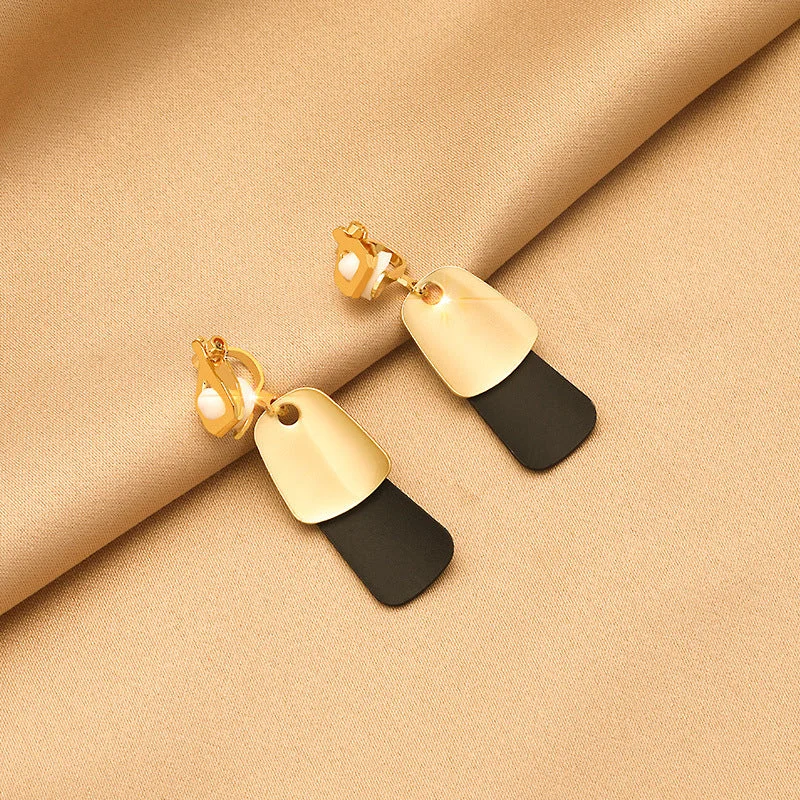 5# Two-Color Ear Clip