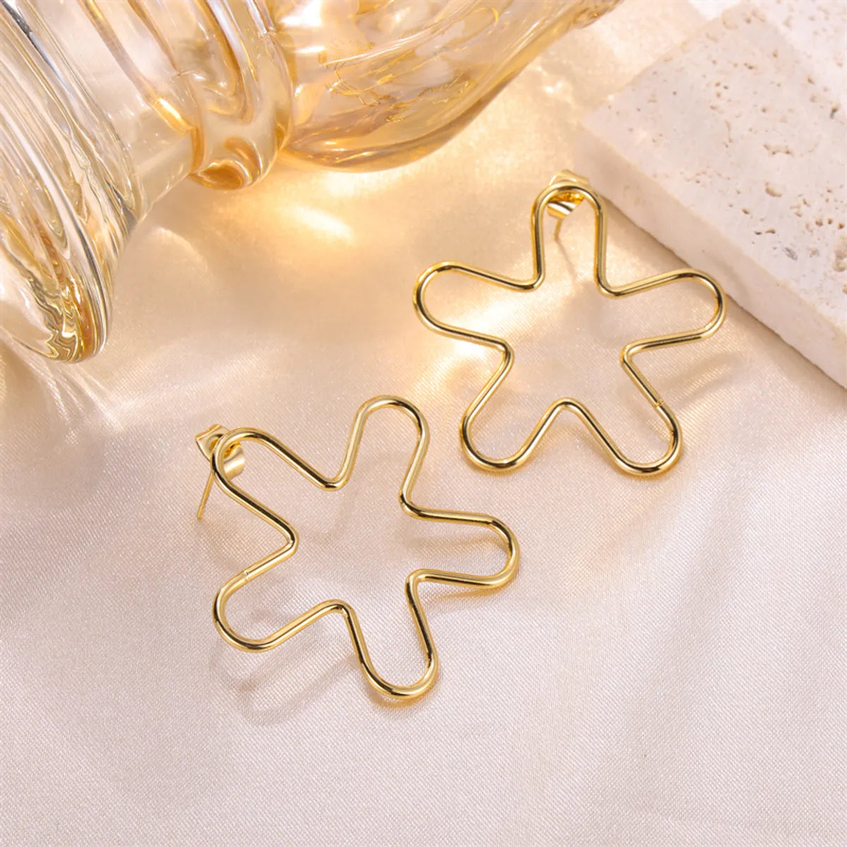 Handmade Gold Earrings-1 Pair Simple Style Flower Plating Stainless Steel 18k Gold Plated Ear Studs