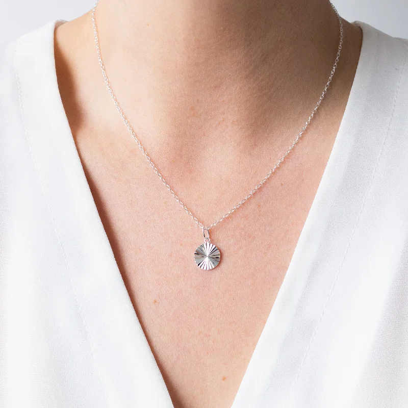 Trendy Pearl Necklace-Silver Sunburst Necklace